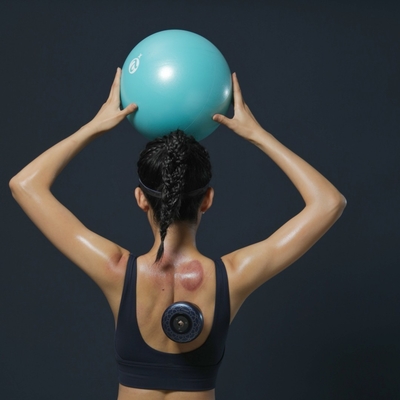3.7V/1800mAh Capacité de la batterie Fitdash masseur à vide avec chauffage à lumière rouge